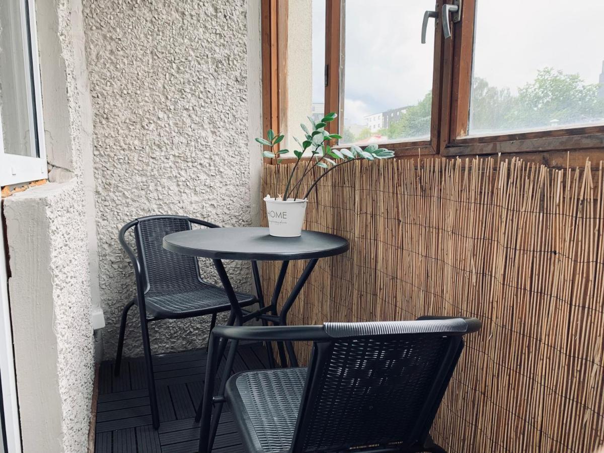 You'Ll Love This Large Apartment! Free Parking! Tallinn Exterior photo