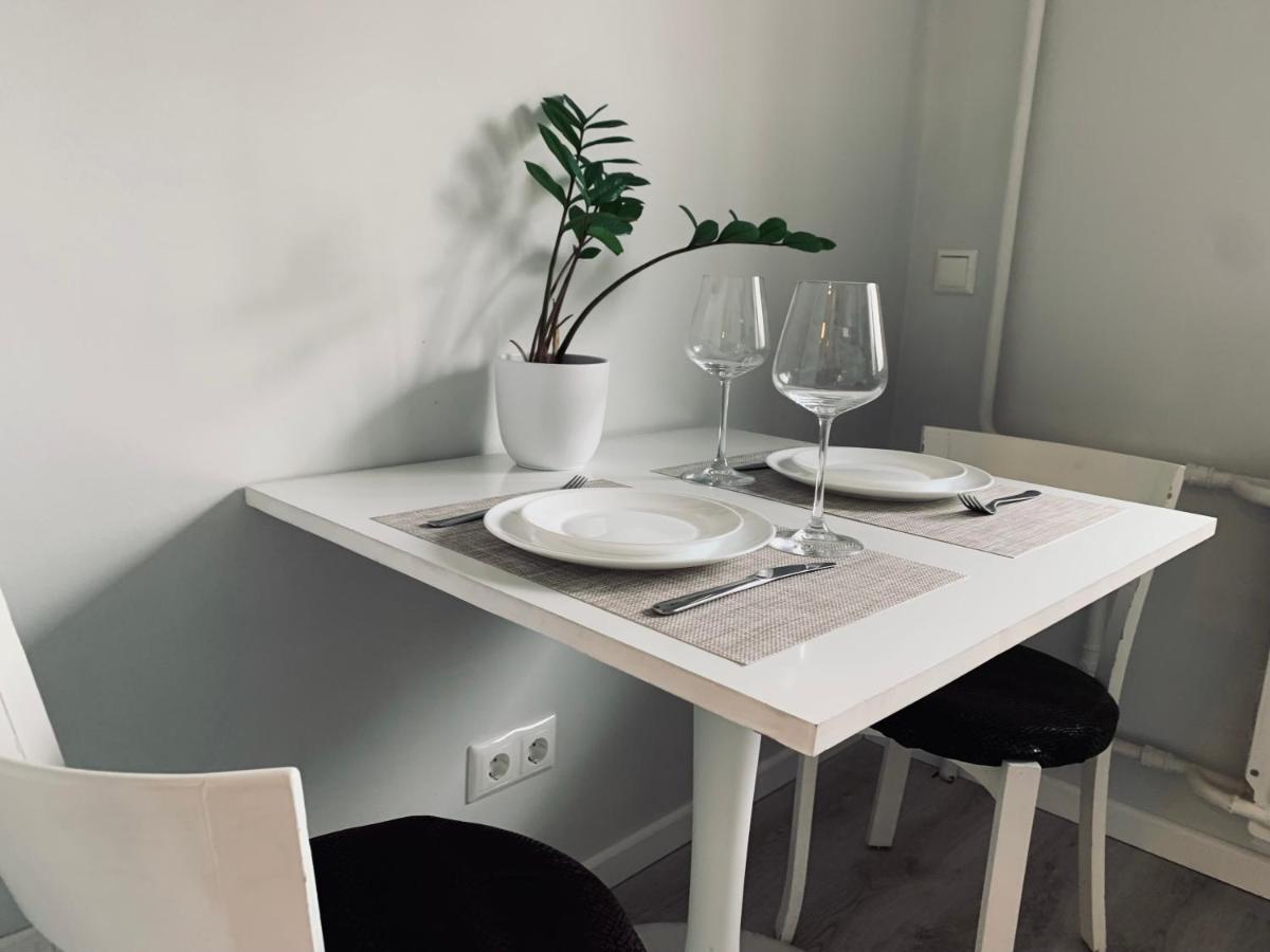 You'Ll Love This Large Apartment! Free Parking! Tallinn Exterior photo